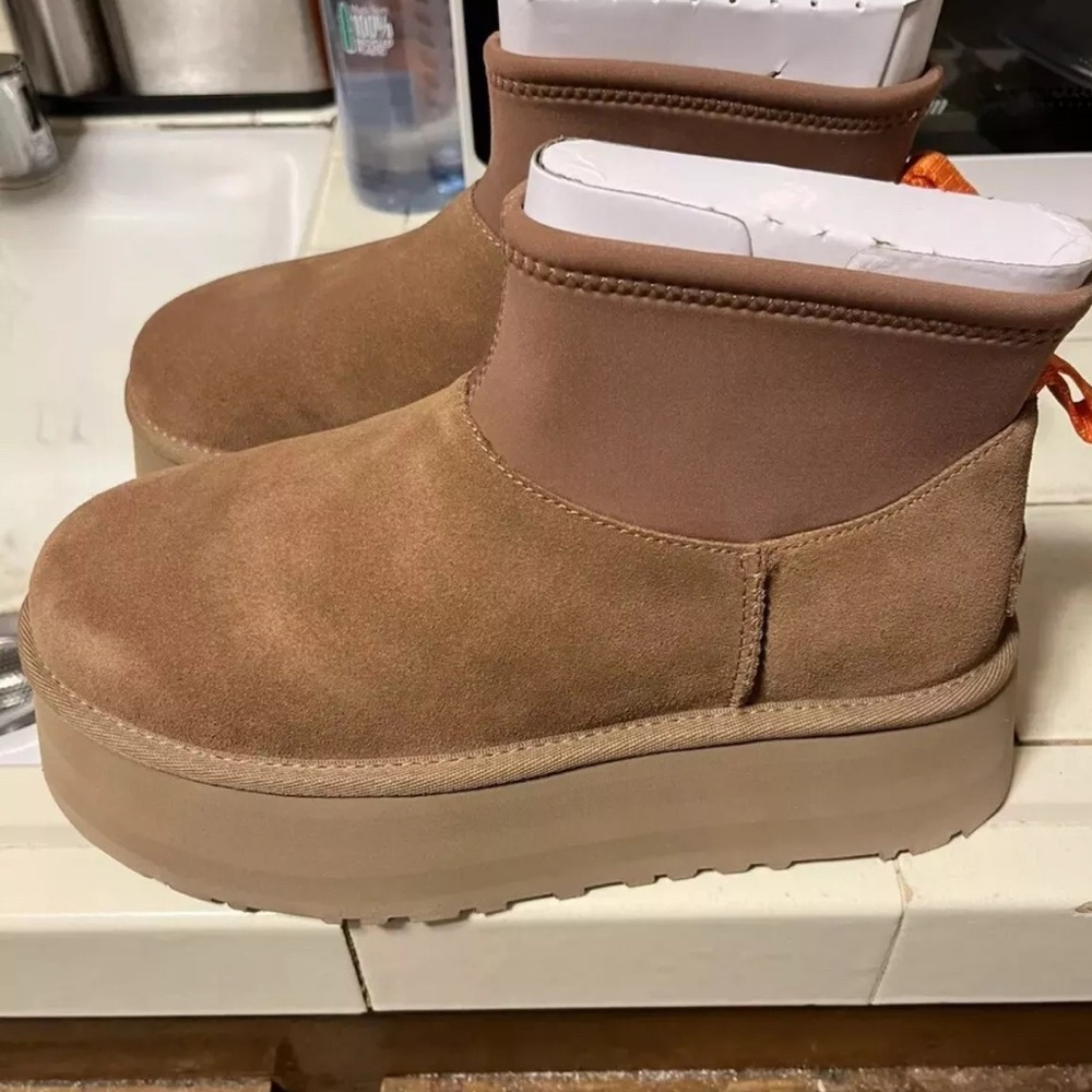 UGG Women's Tan Platform Shoes